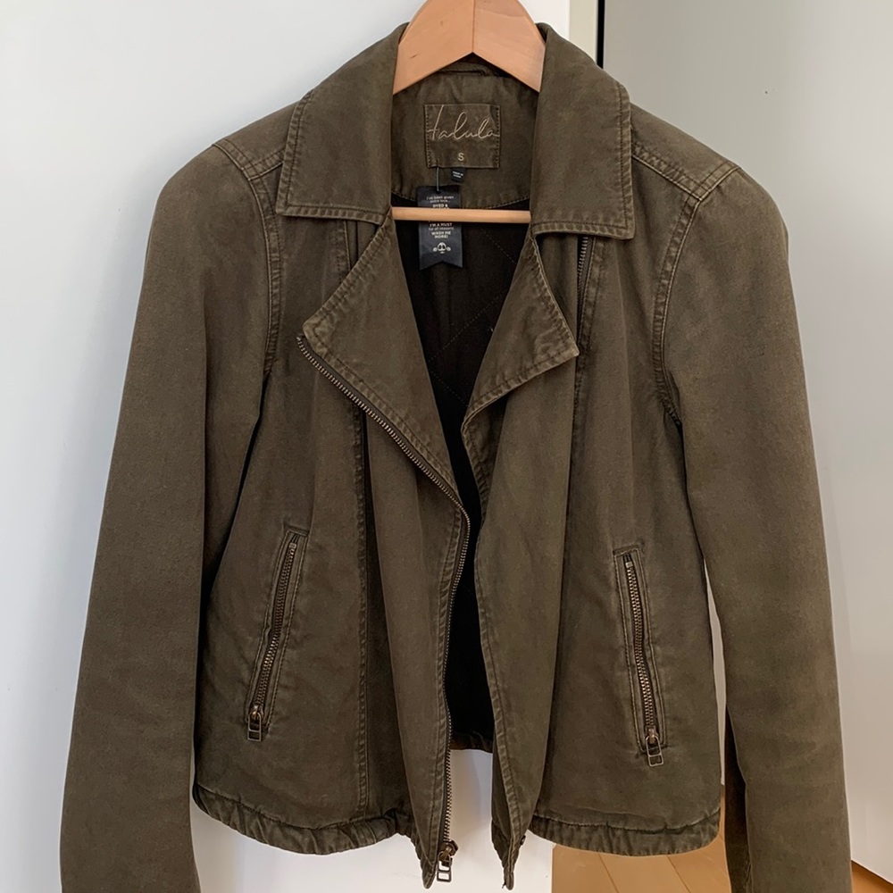 Aritzia jacket